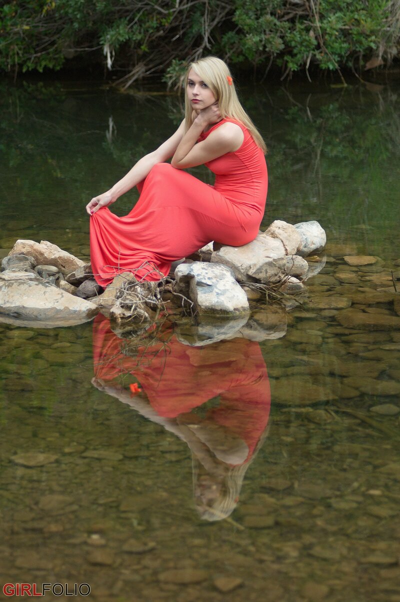 Анжела, 18 лет, 0 размер груди